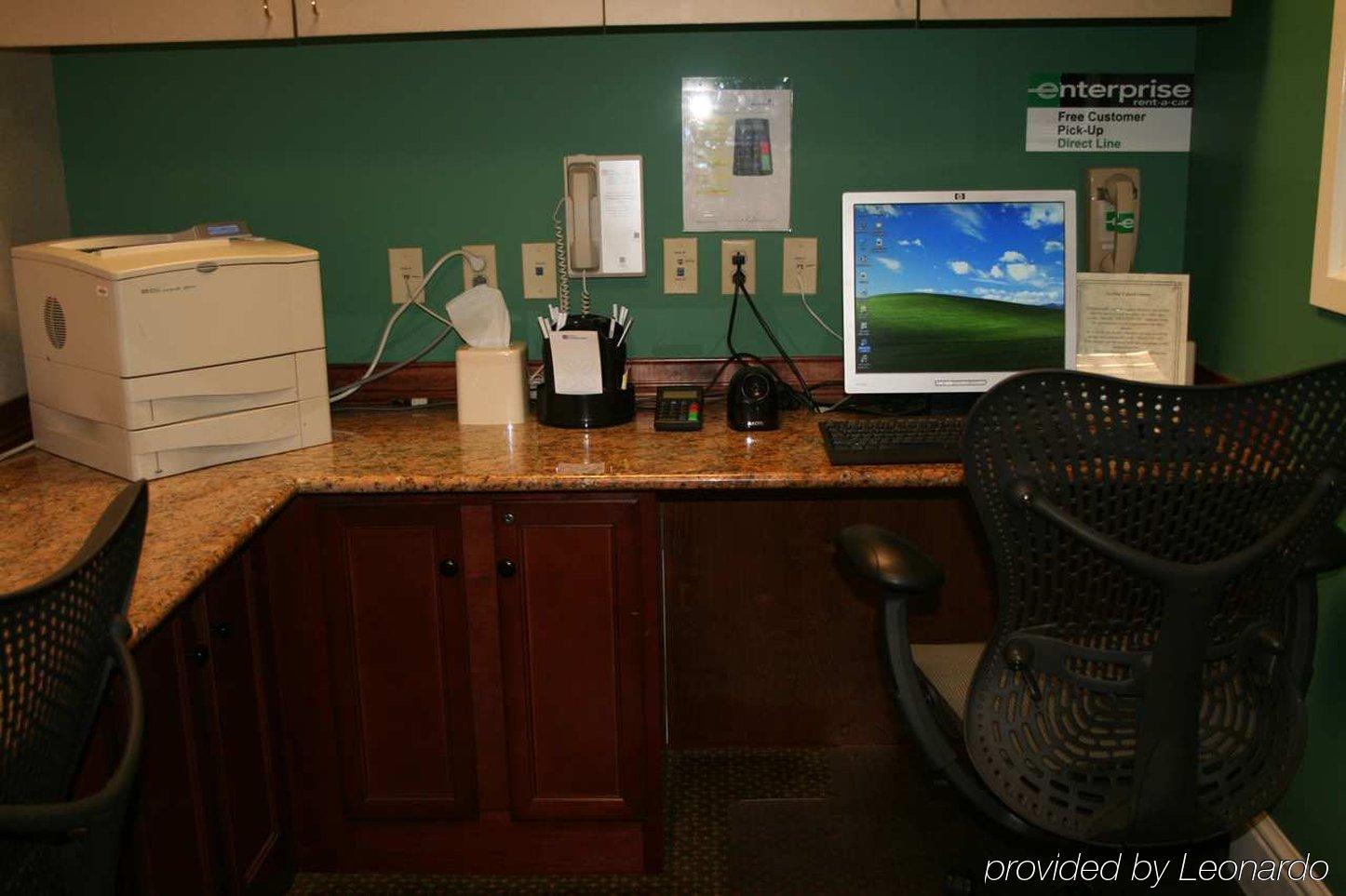 Hilton Garden Inn Hartford North-Bradley International Airport Windsor Einrichtungen foto