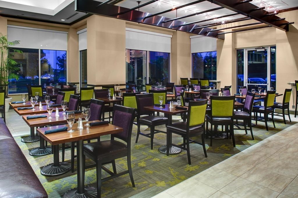 Hilton Garden Inn Hartford North-Bradley International Airport Windsor Restaurant foto